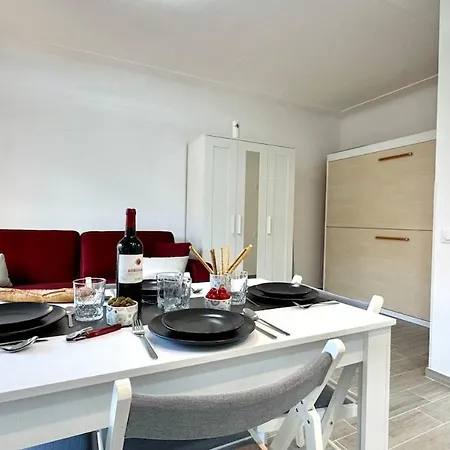 Le Cocoon - Proche Centre - Climatisation - Wifi * Menton