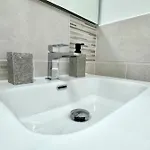 Le Cocoon - Proche Centre - Climatisation - Wifi * Μεντόν