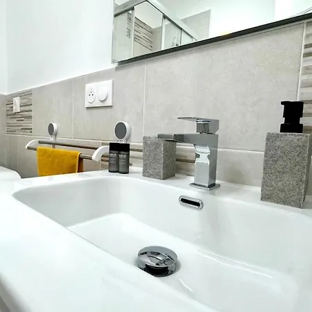 Le Cocoon - Proche Centre - Climatisation - Wifi شقة